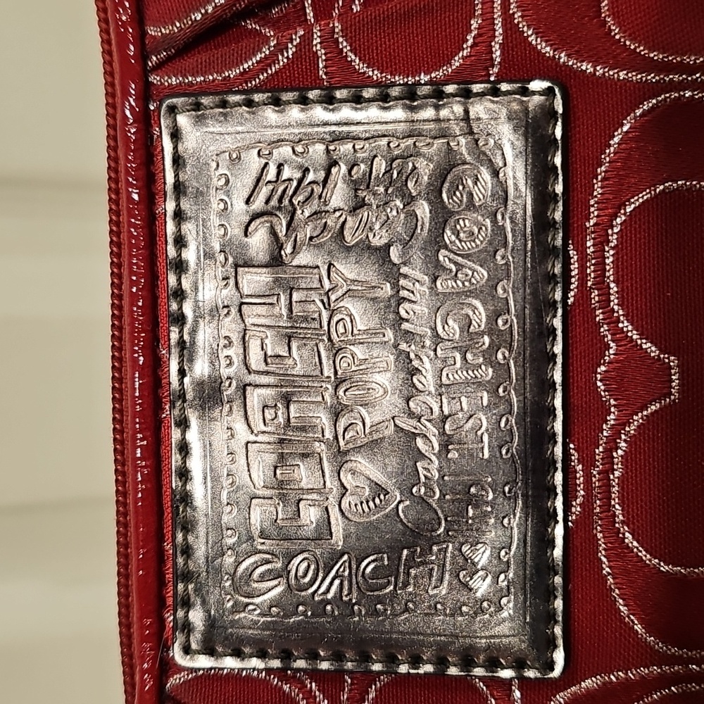 Coach POPPY Red and Silver Vintage Wristlet EUC - Picture 2 of 12